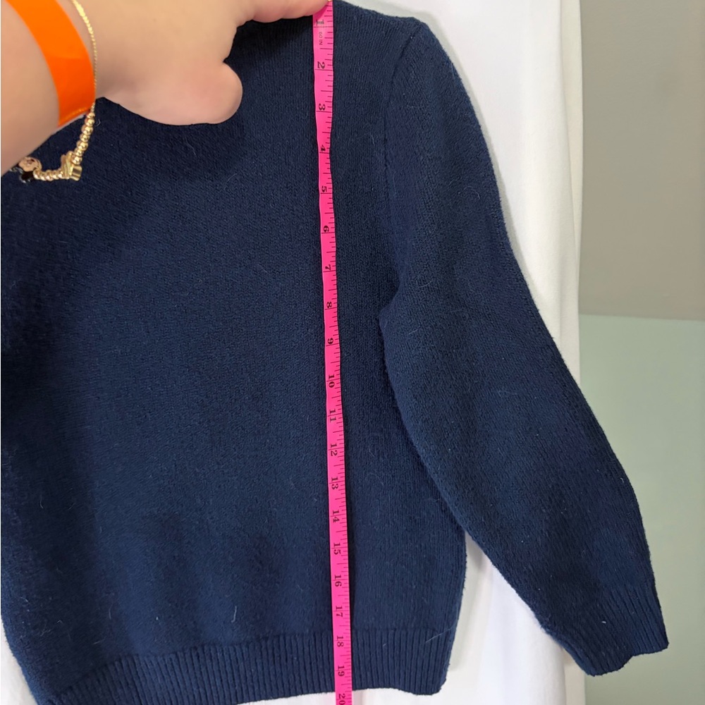 Old Navy kids Navy Blue Sweater with Yeti Design size S (6/7) - Picture 5 of 6